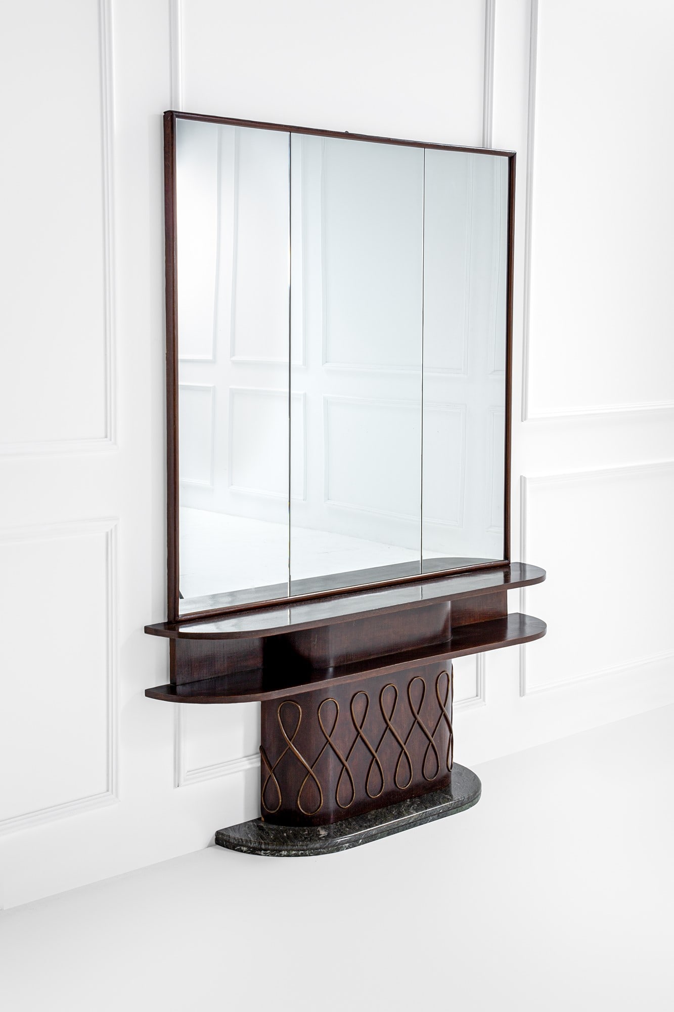 Osvaldo Borsani (attr.). Console con specchio (1 of 4)