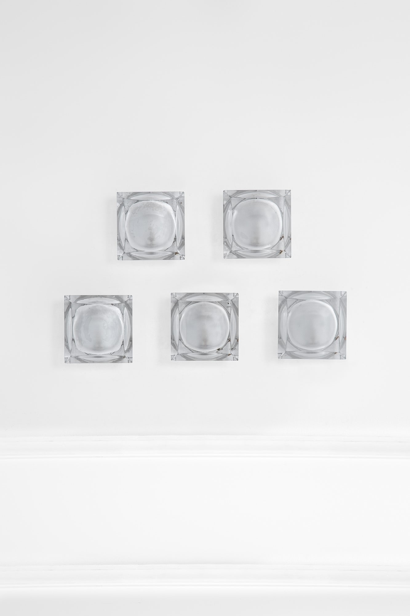 O-Luce. Cinque lampade da parete della serie Diamond (1 of 5)