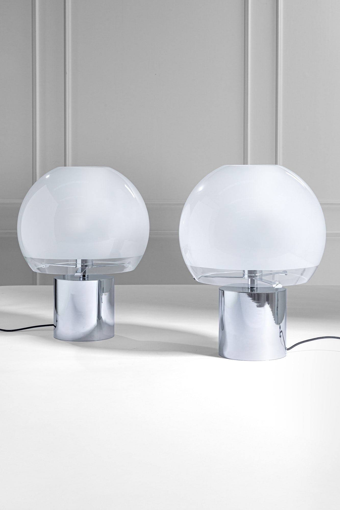 Luigi Caccia Dominioni. Lampada da tavolo mod. LTA6 Porcino (1 of 4)