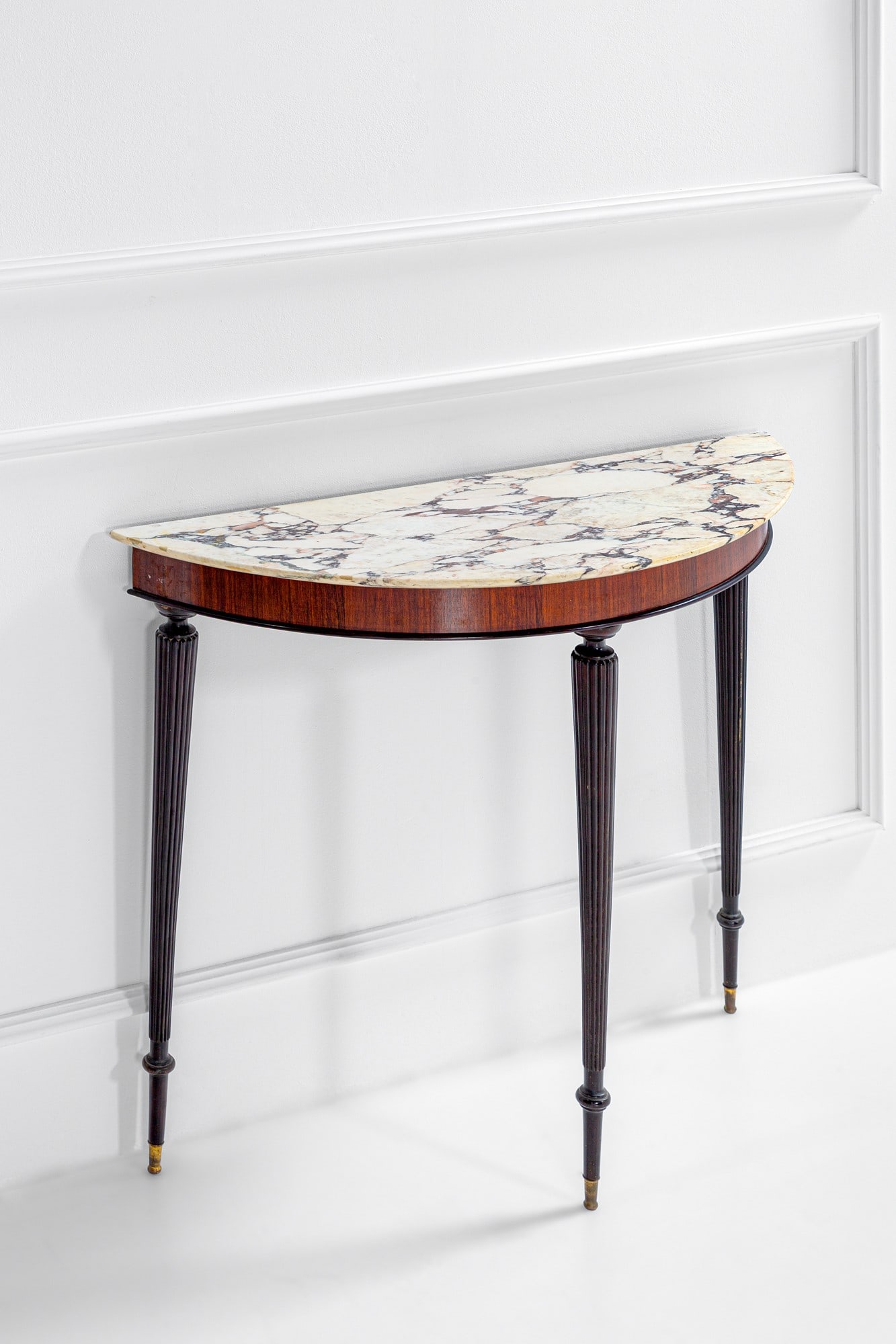 Piccola console a mezzaluna (1 of 5)