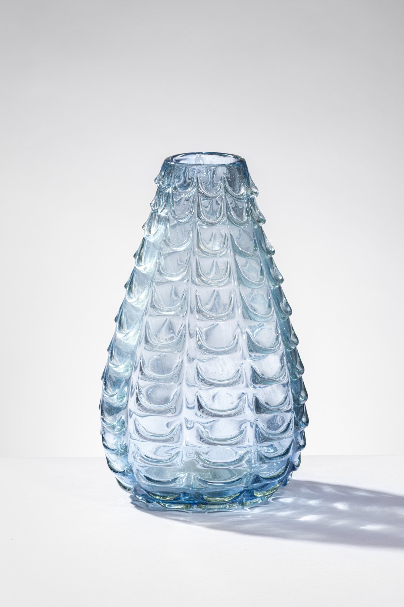 Aureliano Toso. Grande vaso con festoni (1 of 3)