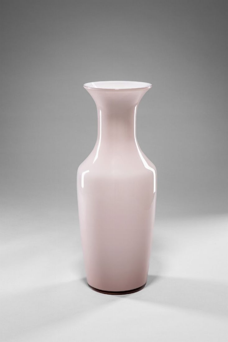 Paolo Venini. Grande vaso della serie Opalini (1 of 2)