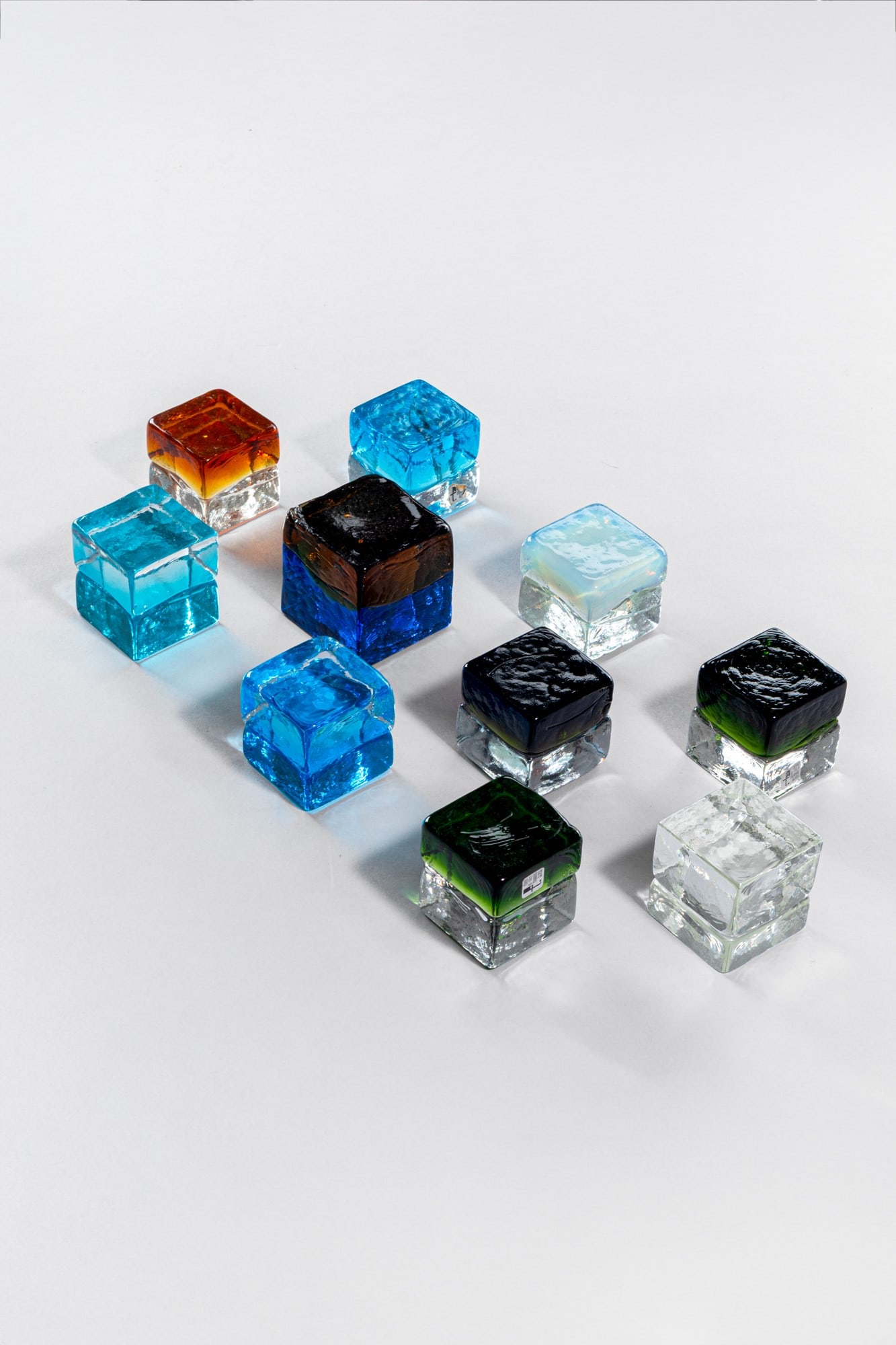 Giusto Toso. Dieci presse-papier della serie Gogi Gogi (1 of 2)