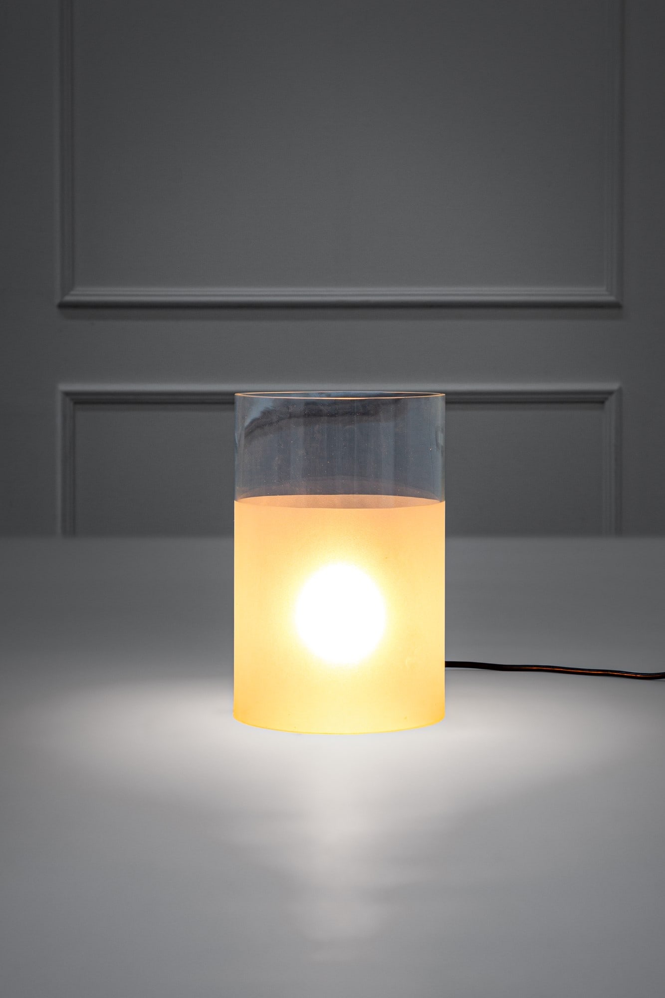 Guido Rosati. Lampada da tavolo mod. Fatua (1 of 2)