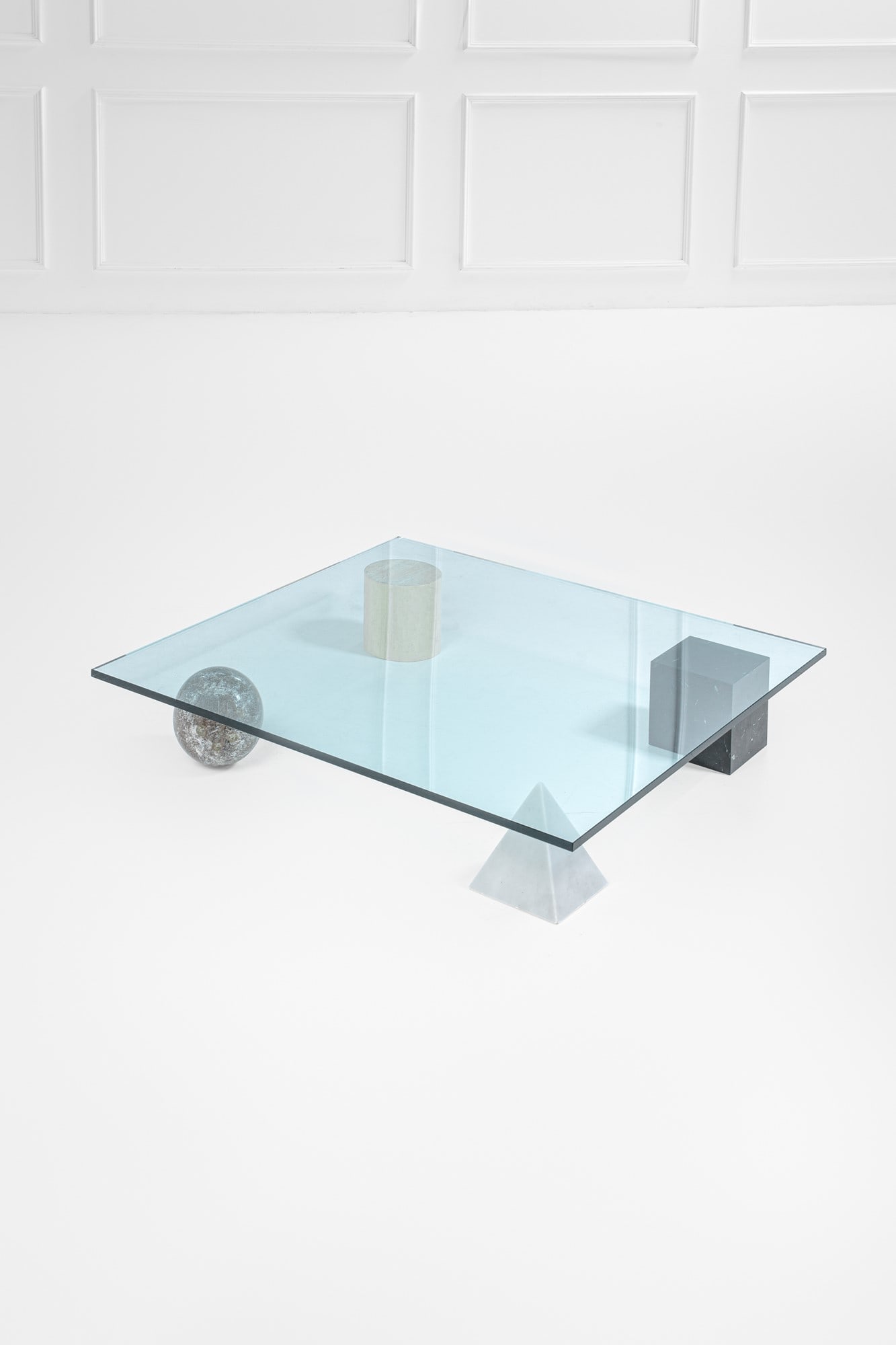 Lella e Massimo Vignelli. Tavolo basso mod. Metafora (1 of 4)