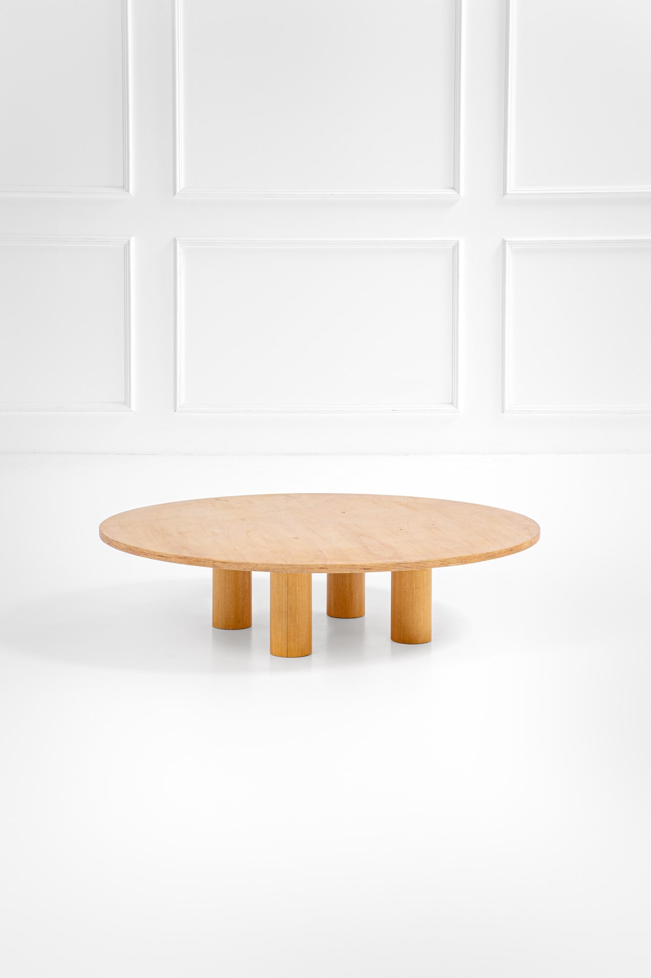 Grande tavolo basso (1 of 3)