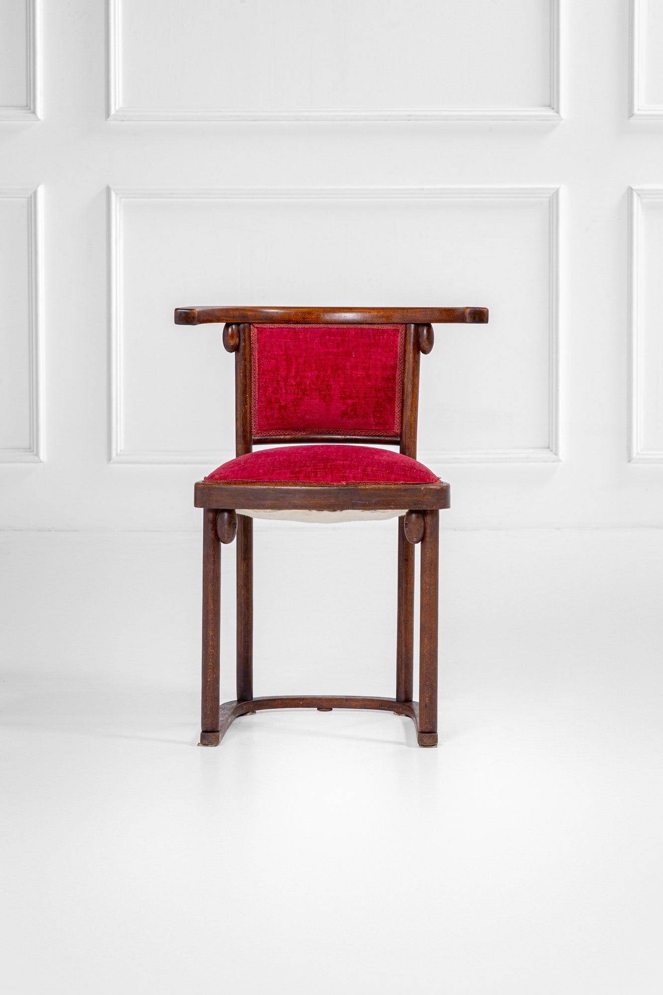 Josef Hoffmann. Due sedie - 2