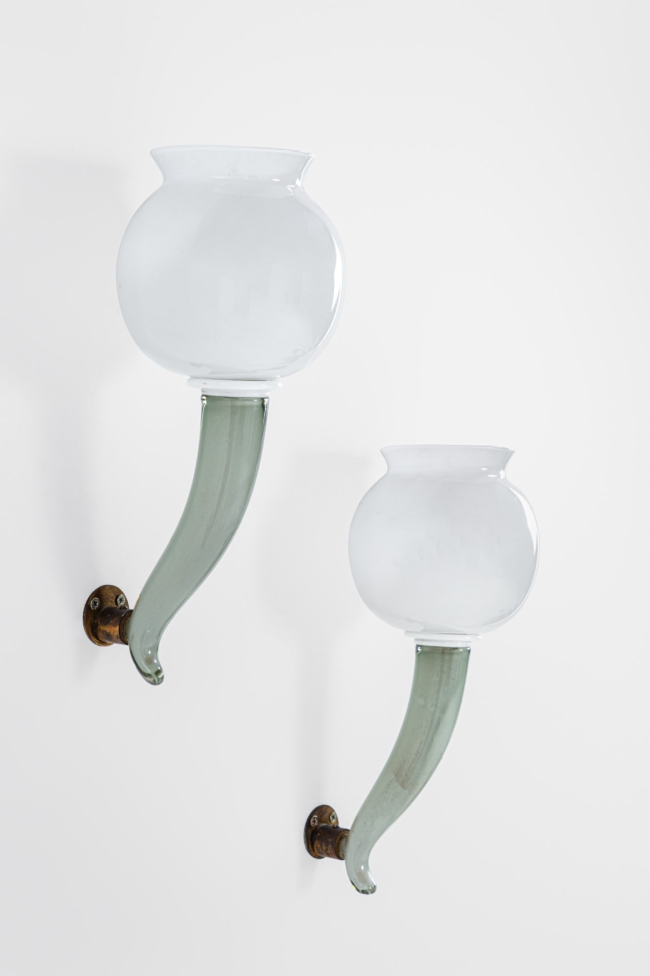 Tomaso Buzzi (attr.). Due lampade da parete (1 of 4)