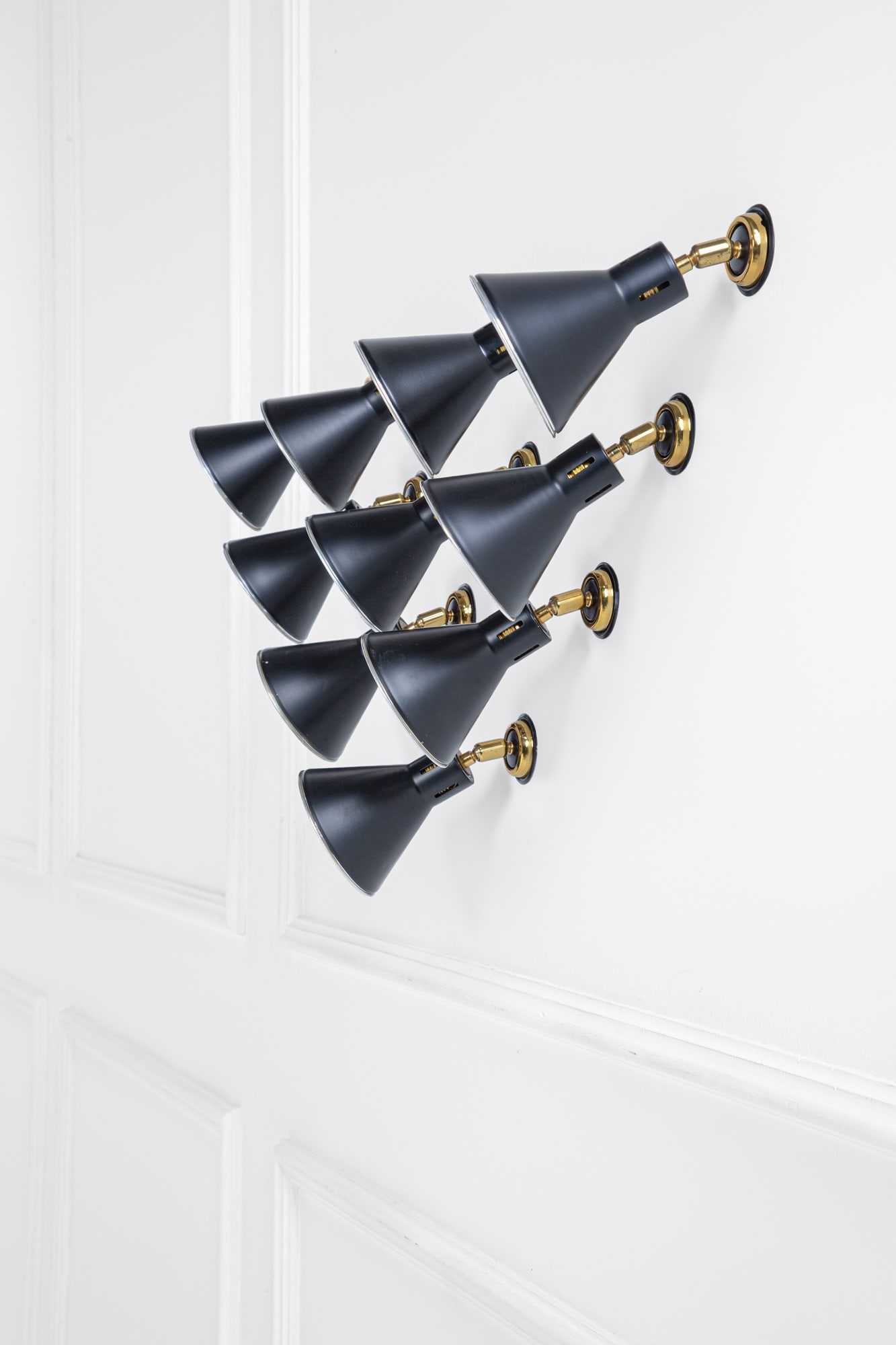 Dieci lampade da parete (1 of 3)