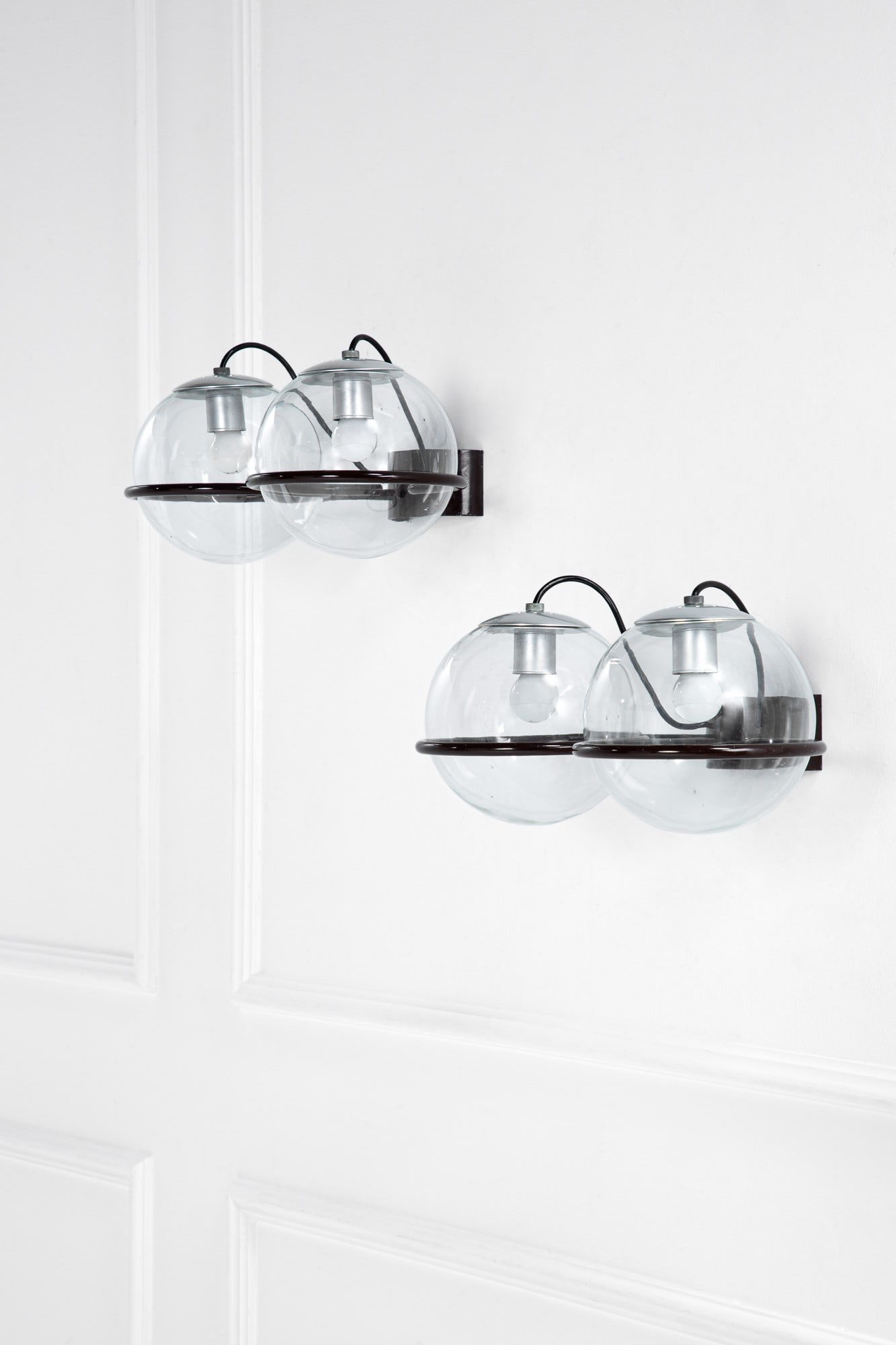 Gino Sarfatti. Due lampade da parete mod. 238/2 (1 of 3)