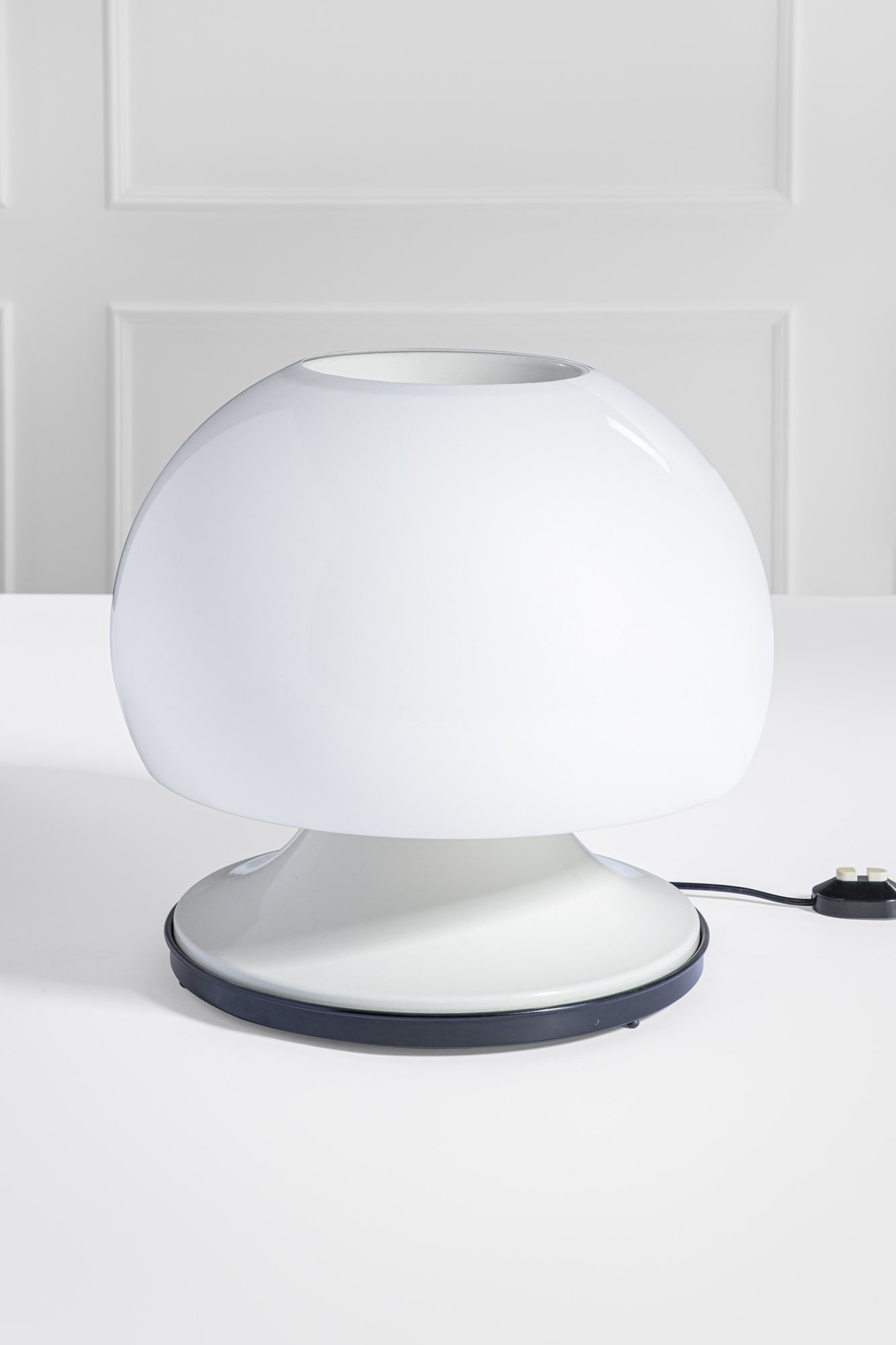 Gino Sarfatti. Lampada da tavolo mod. 596 (1 of 2)