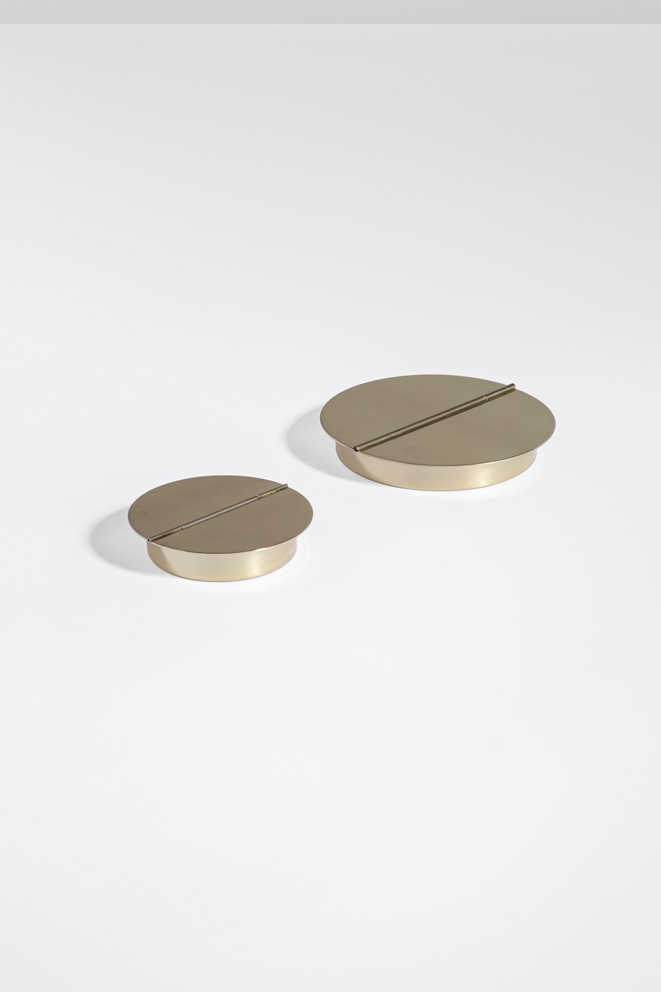 Luigi Caccia Dominioni. Due posaceneri mod. OG7 (1 of 3)