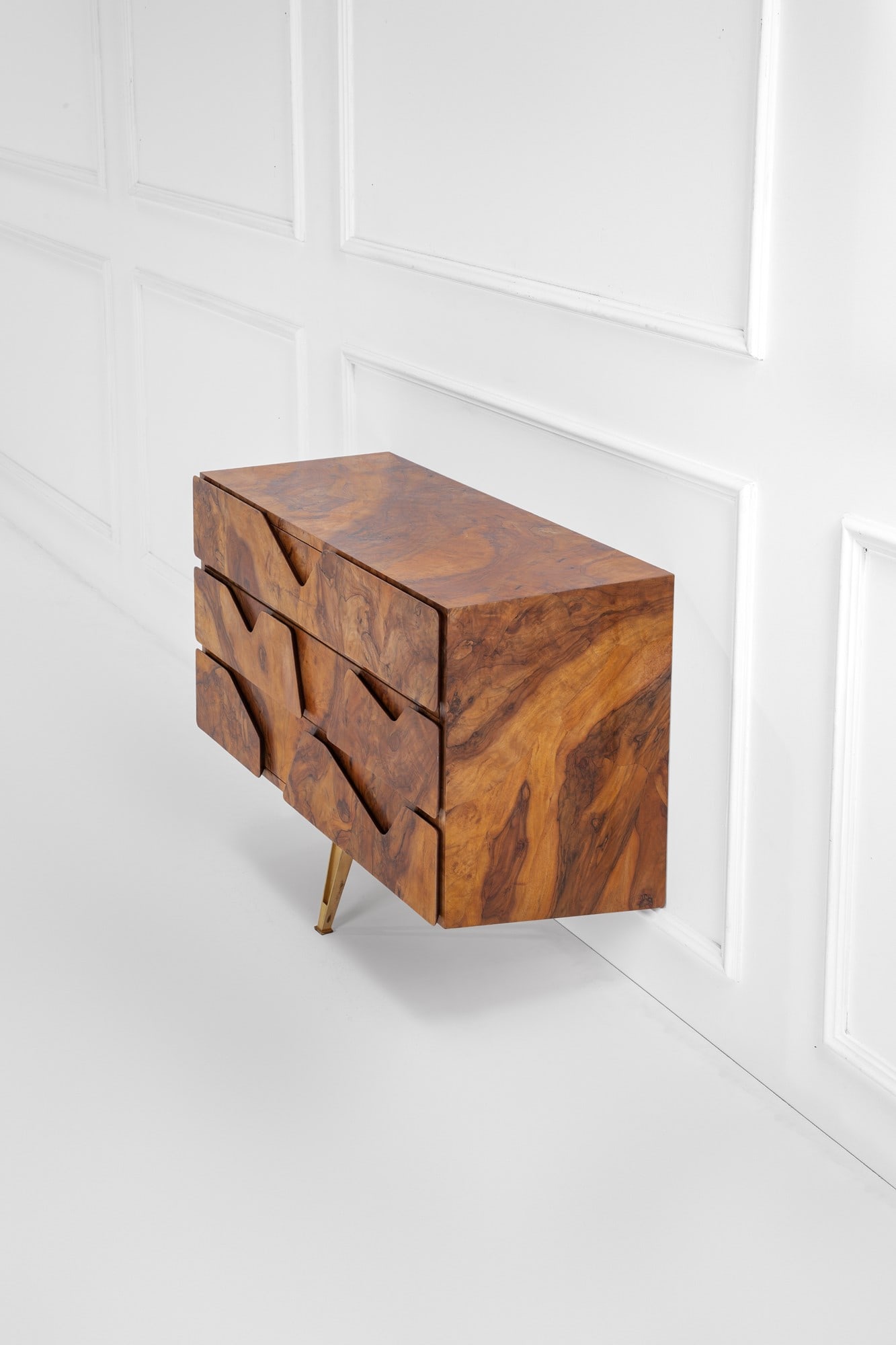 Gio Ponti. Mobile da muro a tre cassetti con gamba centrale (1 of 6)