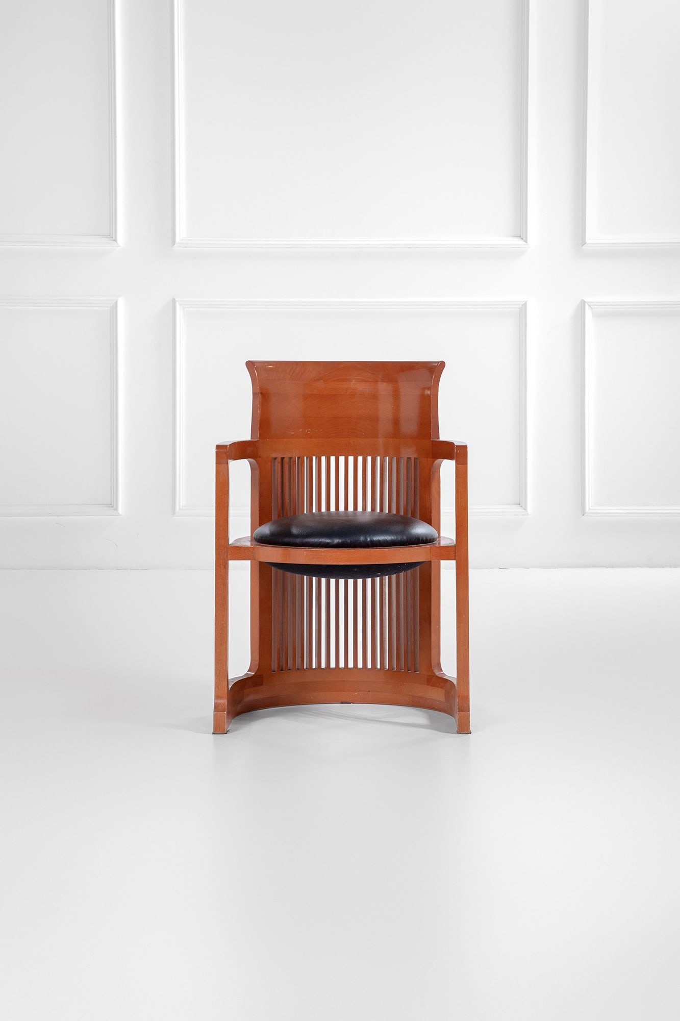 Frank Lloyd Wright. Dodici poltrone mod. Barrel - 2