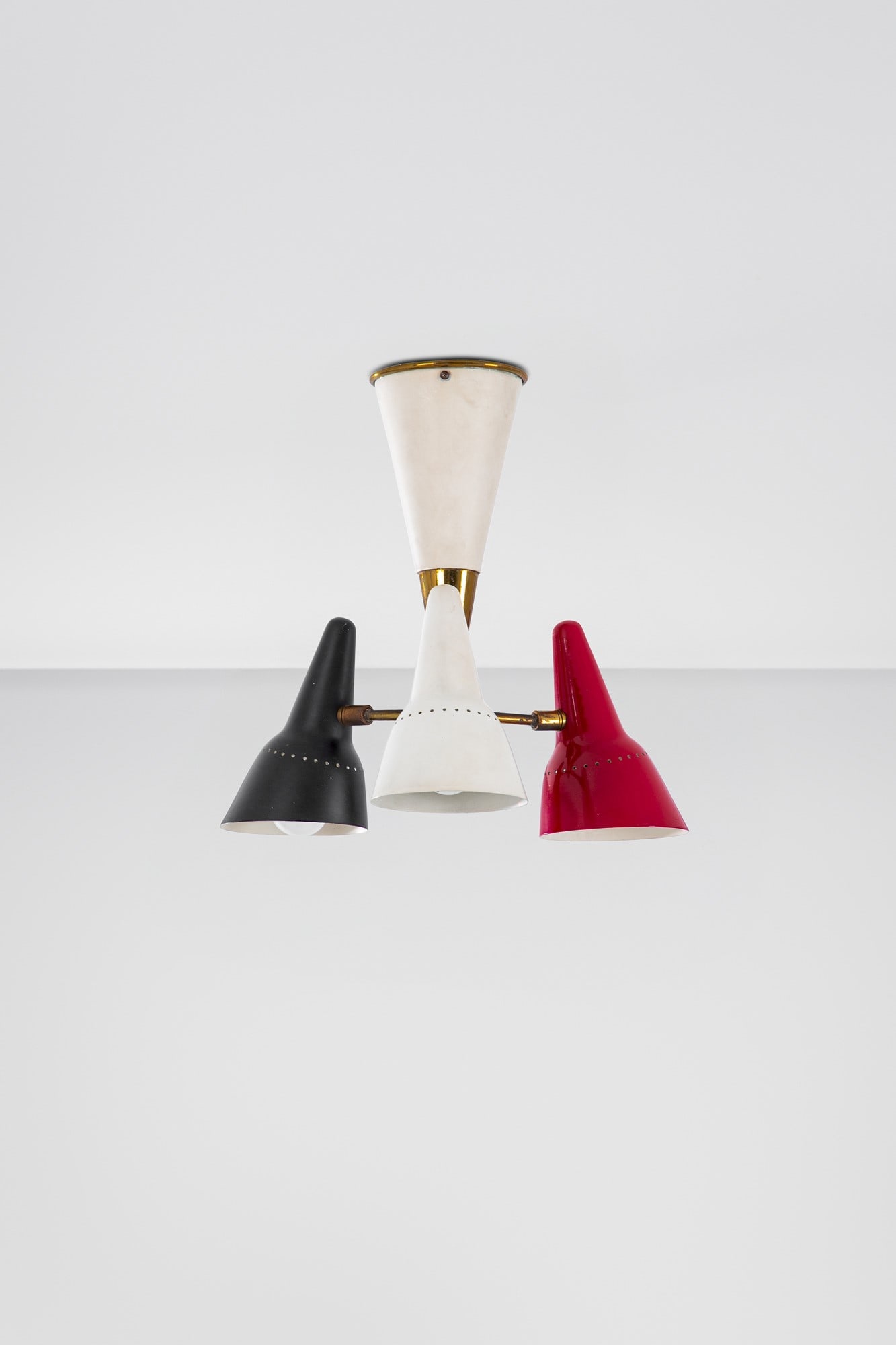 Lumen. Lampada a plafone a tre luci mod. P12 (1 of 6)