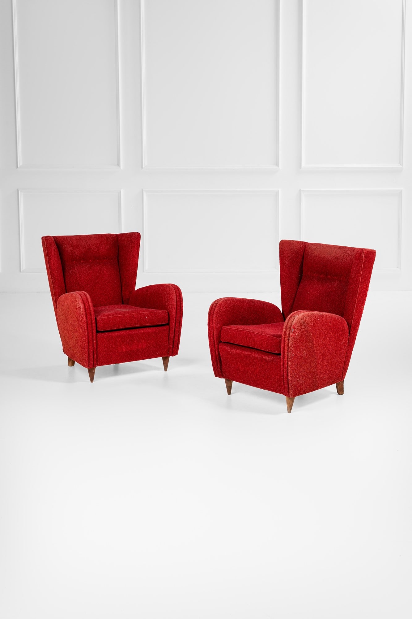 Paolo Buffa. Due poltrone mod. Bristol (1 of 3)