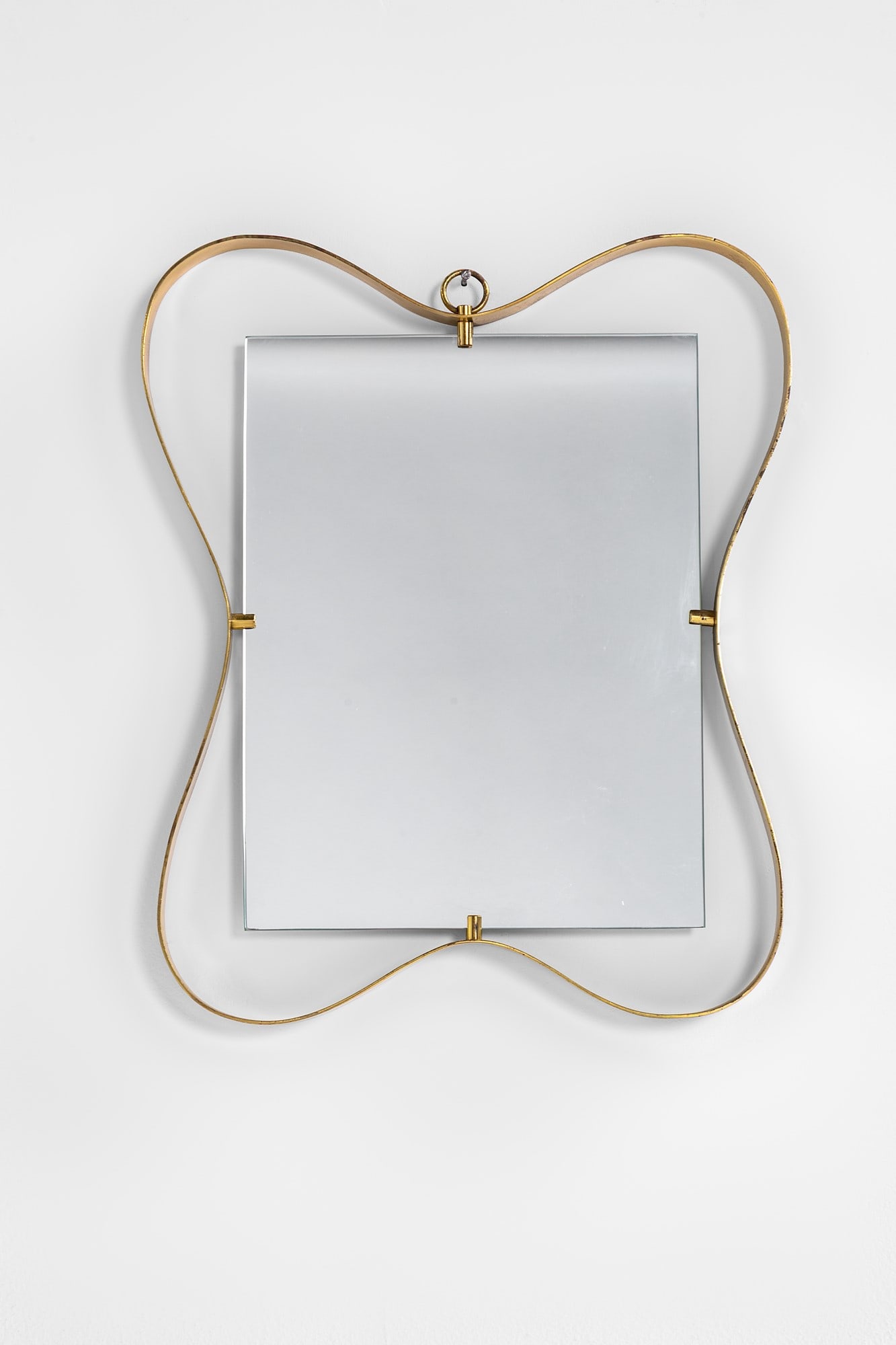 Specchiera: Specchiera Ottone lucido, vetro specchiato. 1950 ca. cm 40x31x3
