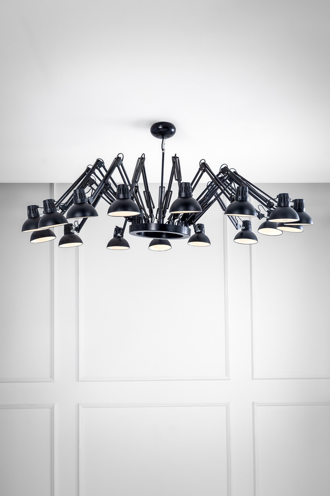 Ron Gilad. Lampadario mod. Dear Ingo (1 of 6)