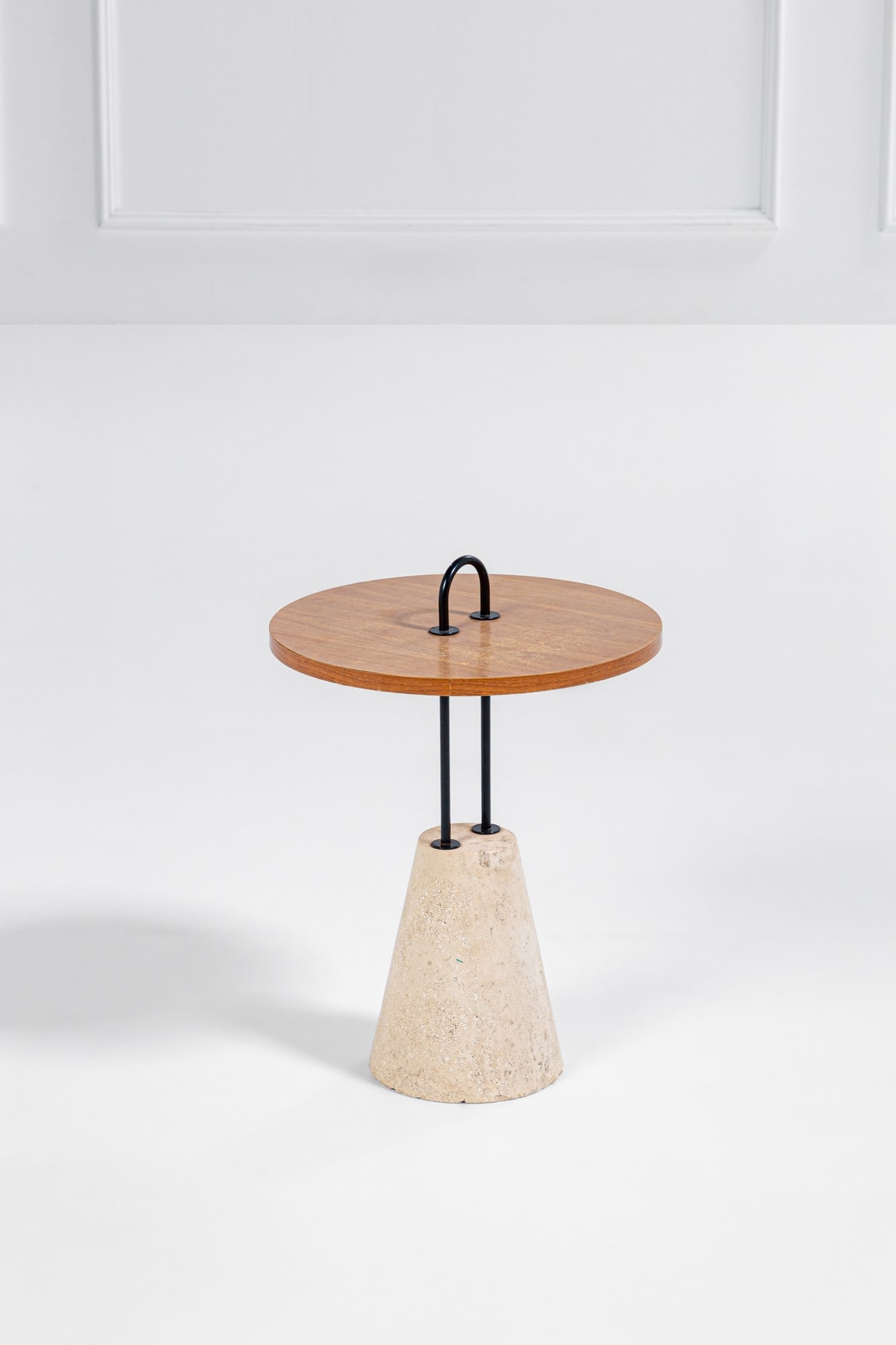 Lella e Massimo Vignelli. Tavolino da appoggio mod. Mesa (1 of 3)
