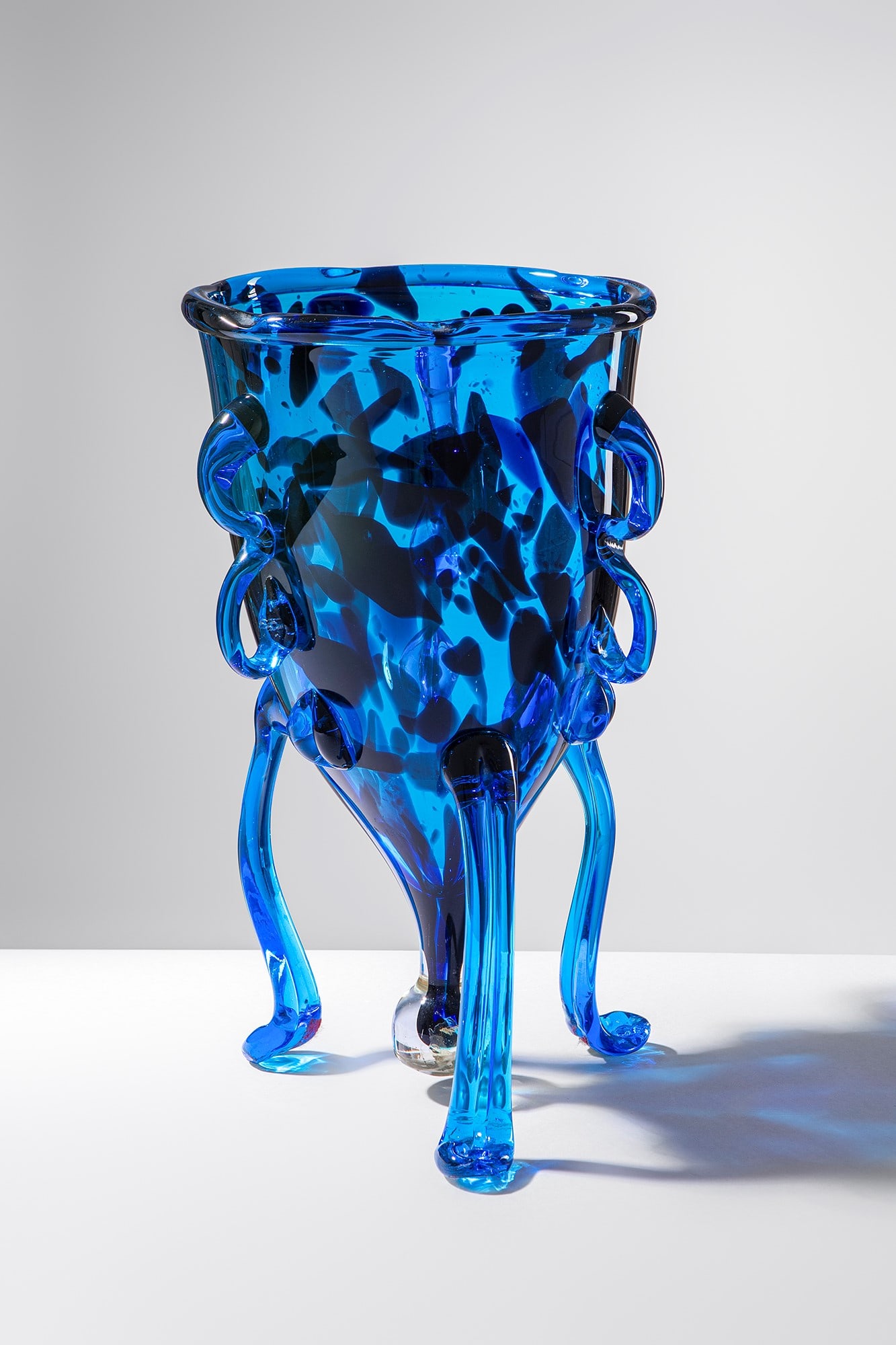 Izzika Gaon. Vaso mod. 8963 (1 of 3)