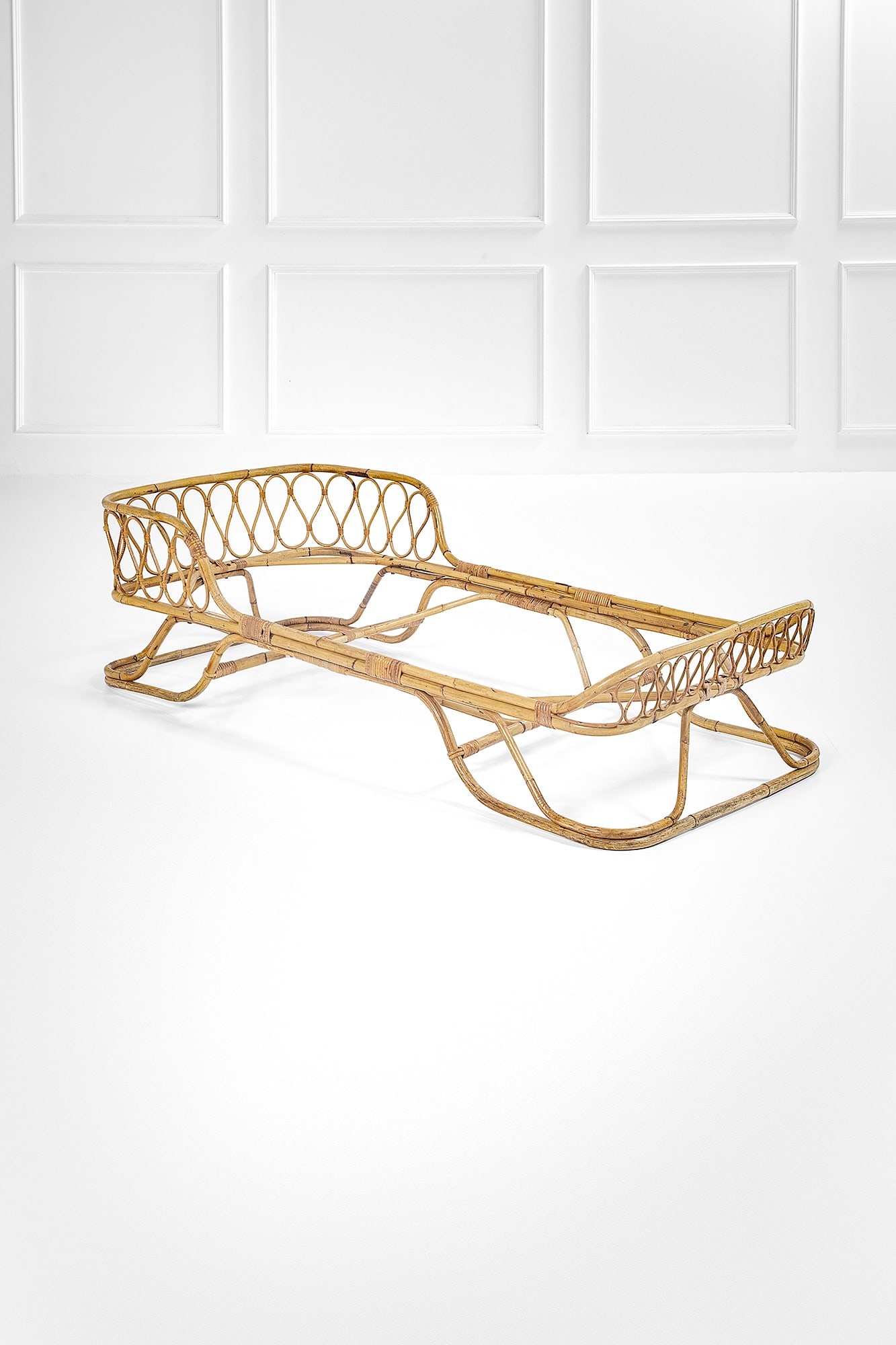 Daybed (1 of 3)