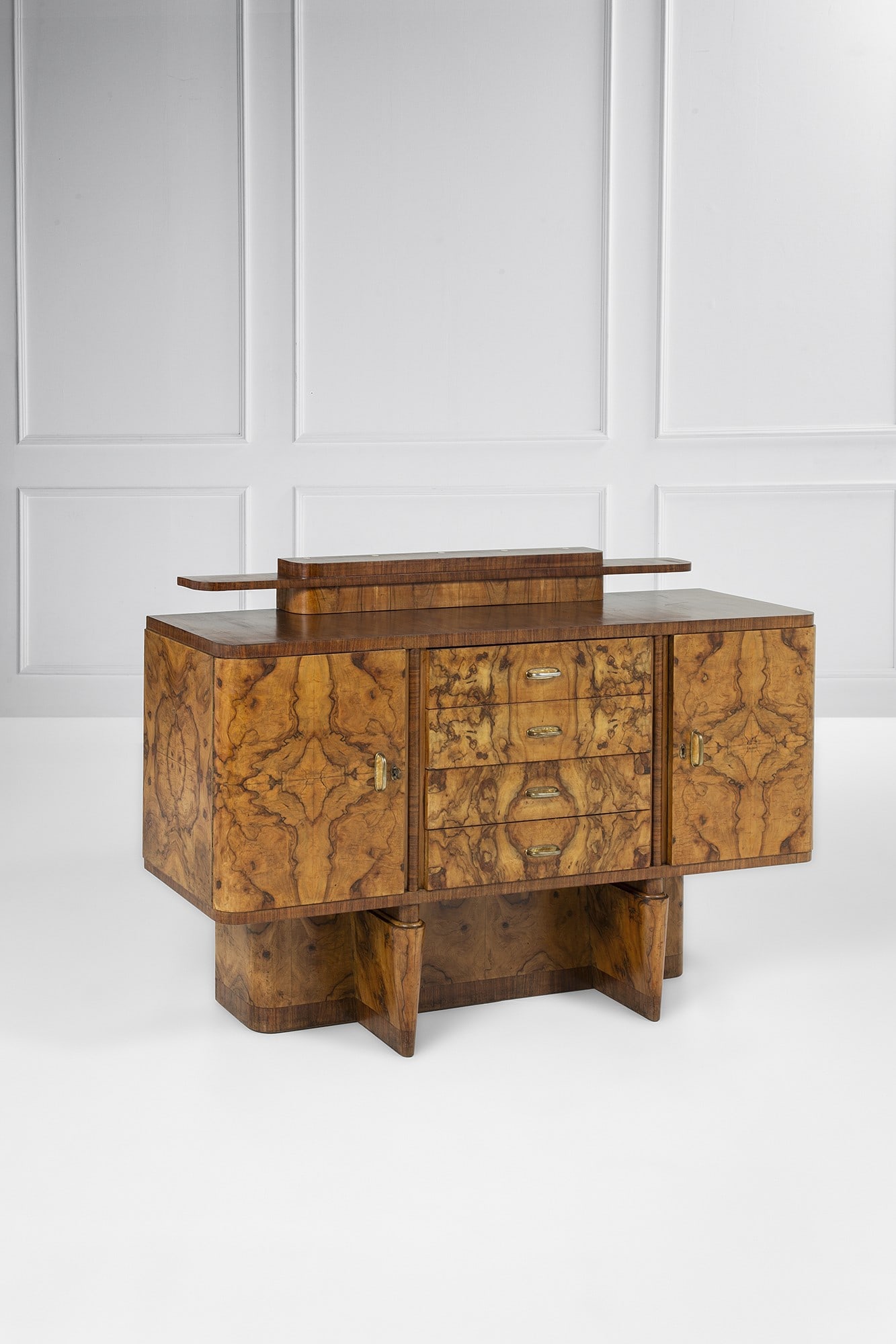 Credenza con alzatina (1 of 4)