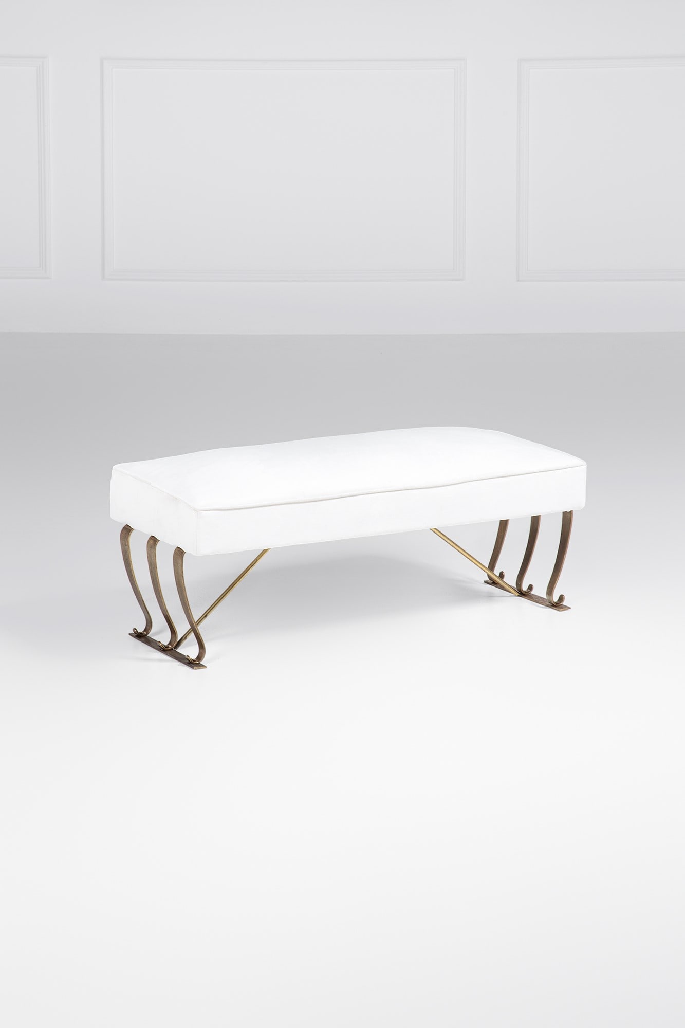 Panca: Panca Ottone, tessuto. 1950 ca. cm 40x100x40