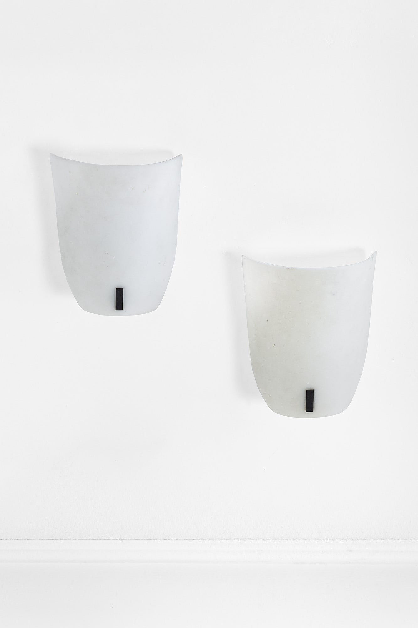 Due lampade da parete (1 of 3)