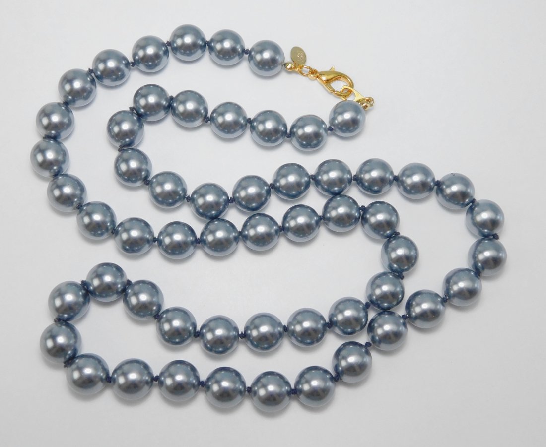 Joan Rivers Dark Grey Pearl Bead Necklace: Necklace: 34"
