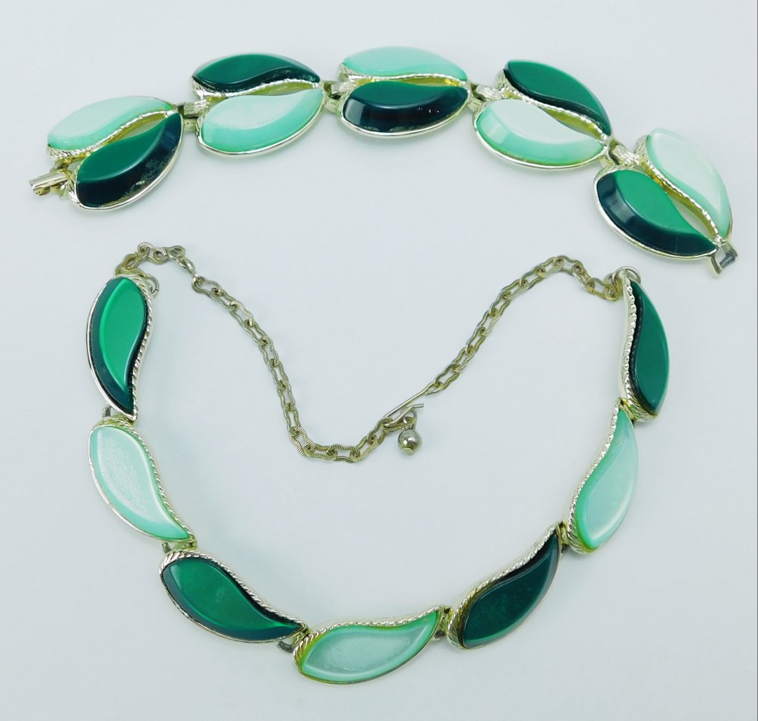 Vintage Moonglow Thermoset Necklace & Braclet Set: Necklace: 18", Bracelet: 7 1/2"