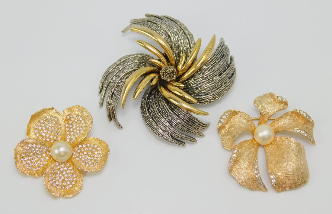 Signed Vintage Brooch Lot (1 of 7)