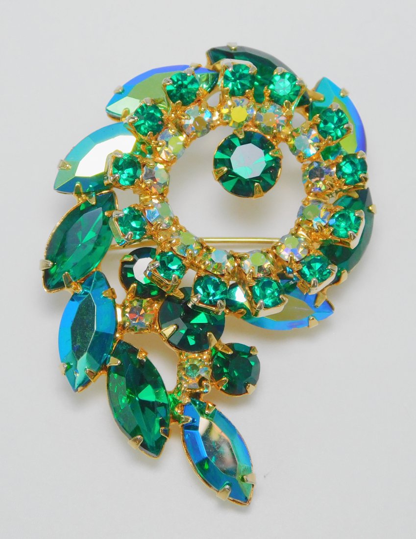 Vintage Green Rhinestone Swirl Brooch (1 of 3)