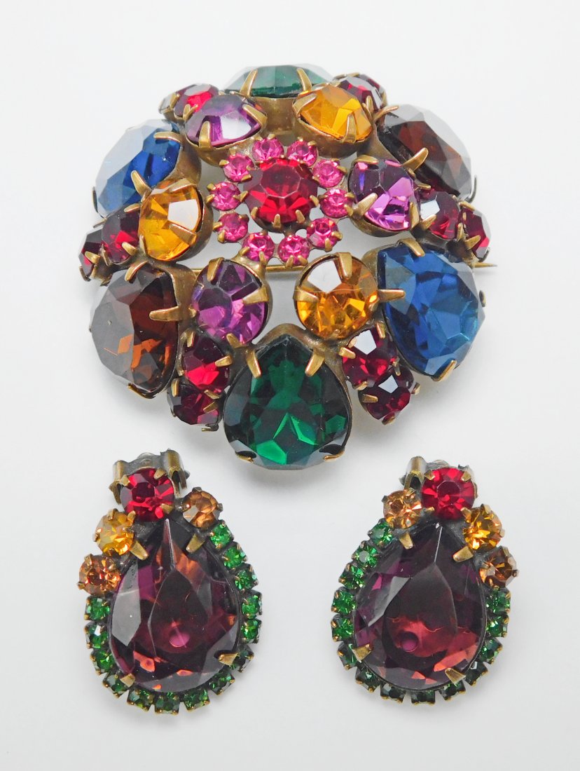 Vintage Weiss High Dome Rhinestone Brooch & Earring Set (1 of 6)
