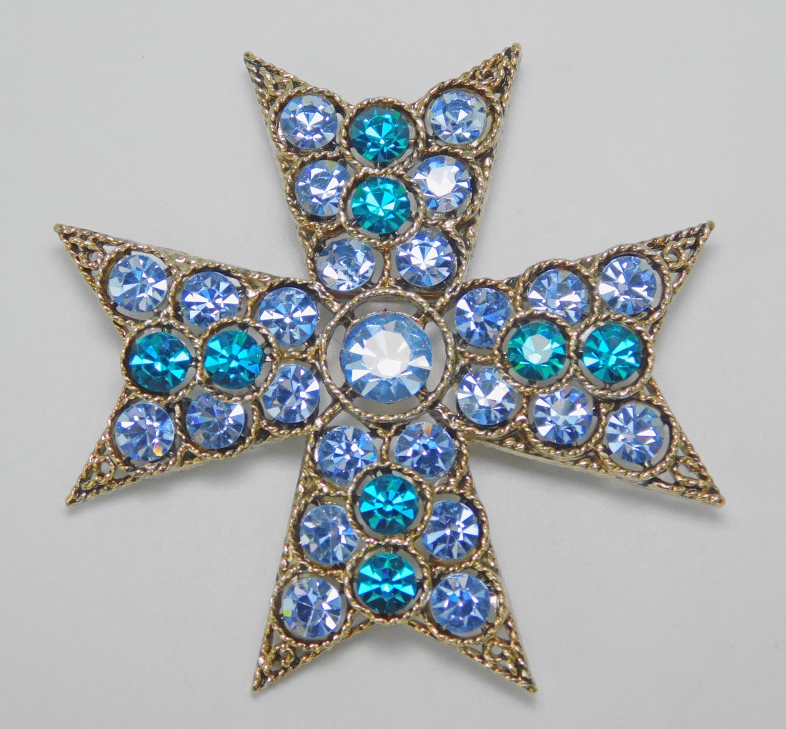 Vintage Lisner Rhinestone Maltese Cross Brooch (1 of 4)
