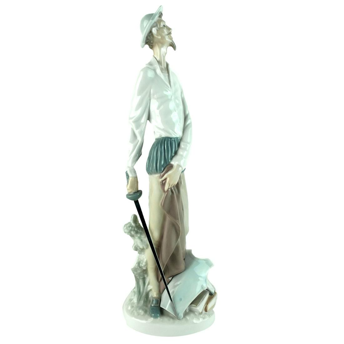Lladro Figurine: Lladro "Don Quixote" Glazed Porcelain Figurine. Signed and numbered 4954. Measures 12" x 3-3/4" x 3". Condition: Good condition. Estimate $100.00 - $300.00 Domestic shipping Third party