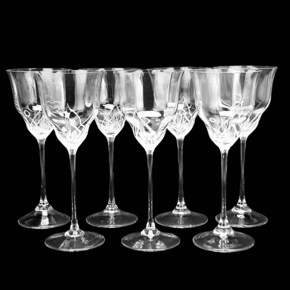 Seven Spiegelau "Via Veneto" Water Goblets: Set of Seven Spiegelau "Via Veneto" Cut Crystal Water Goblets. Signed. Measures 9-1/8", 3-5/8" diameter top. Condition: Good condition. Estimate 100.00 - 400.00 Domestic shipping Third party