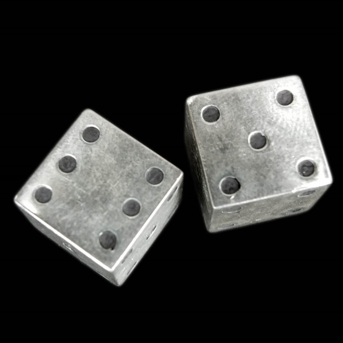 Pair of International Silver Co. Sterling Dice (1 of 3)