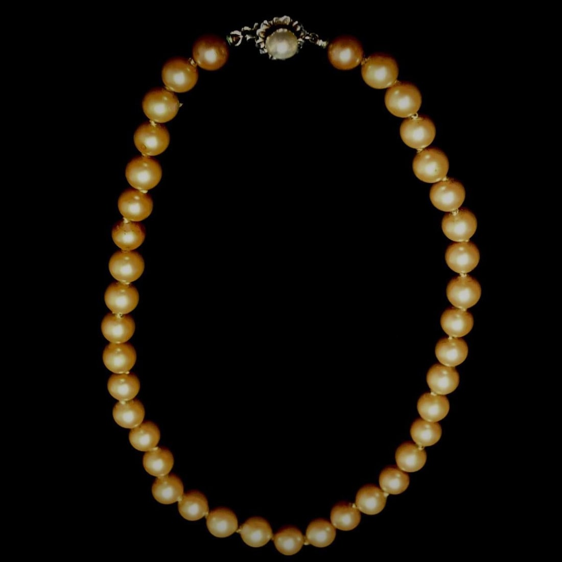 Vintage Approx. 8.5mm Pearl Necklace w/14k Clasp (1 of 4)