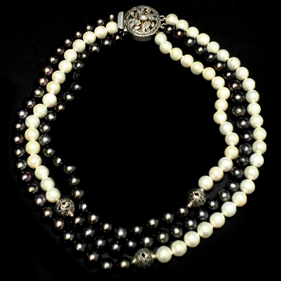 Vintage Approx. 10.5mm Pearl Beaded Necklace (1 of 4)