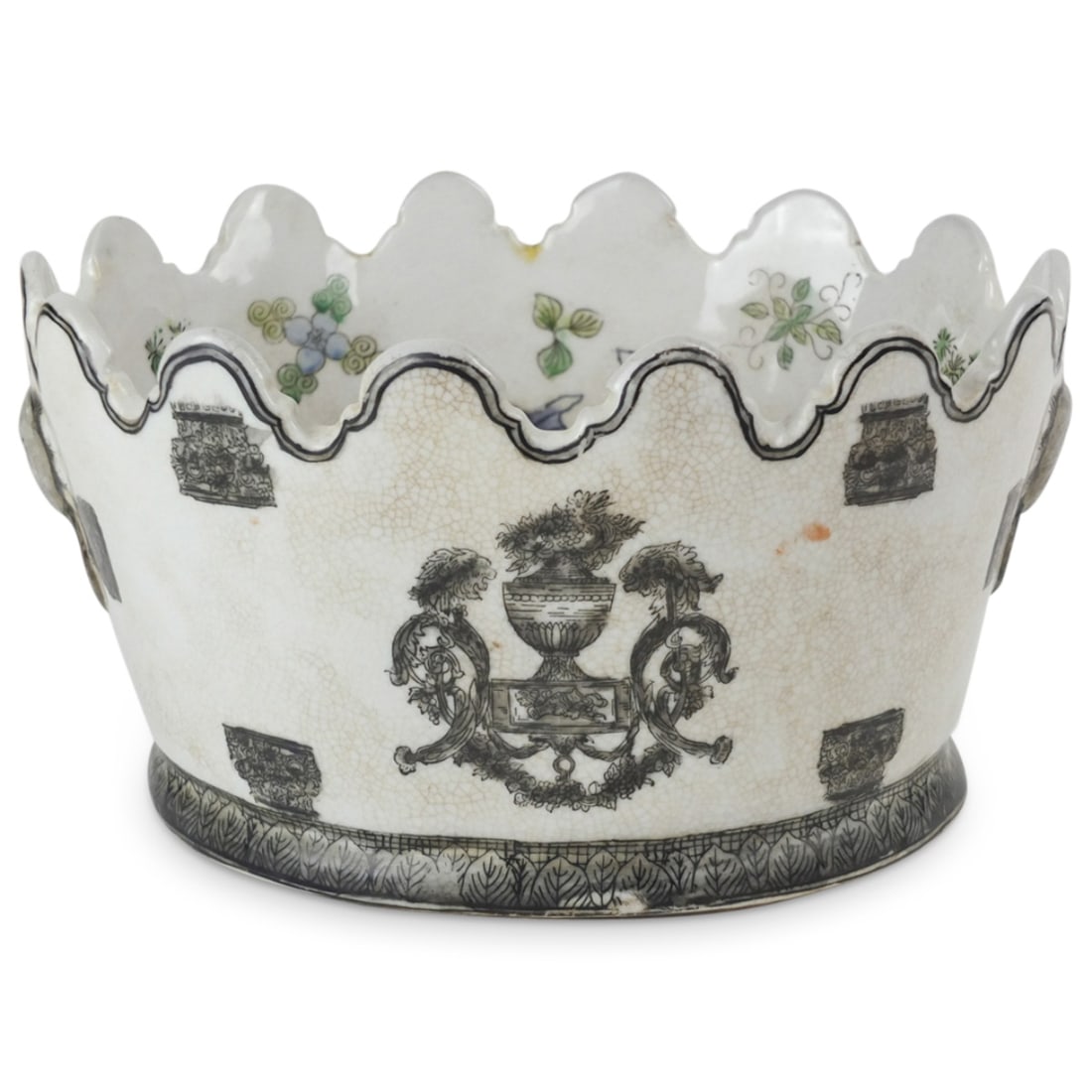 Chinese Export Porcelain Cache Pot (1 of 3)