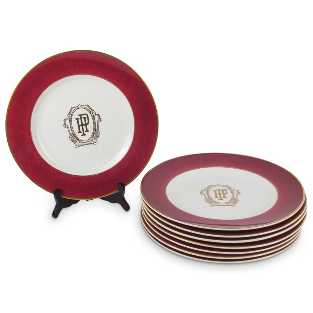 Set of Homer Laughlin Dinner plates (1 of 4)