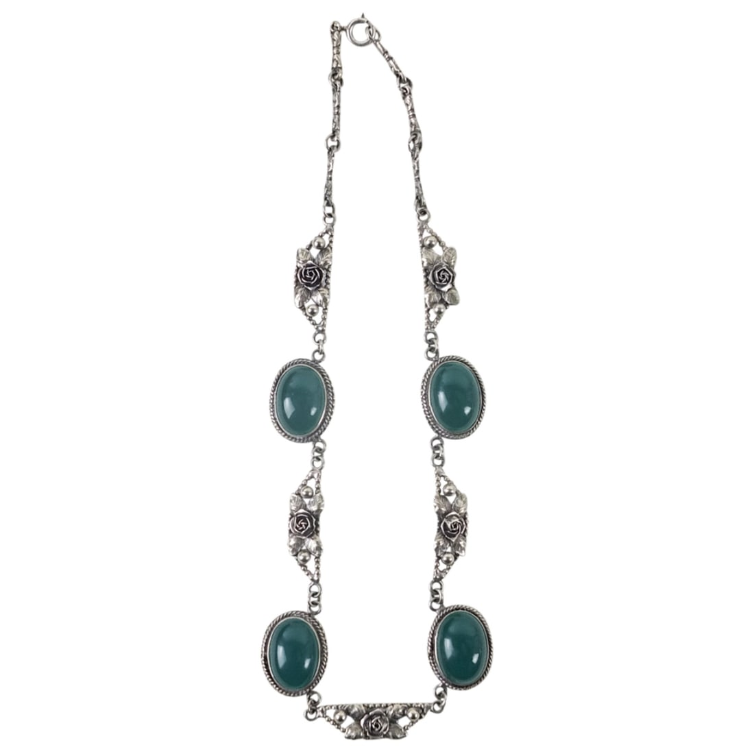 Vintage Art Nouveau Style Sterling Silver Neck: Vintage Art Nouveau Style Sterling Silver and Chrysoprase Stone Necklace. Stamped. Measures 15-3/4" L. Approx. weight:29 grams. Condition: Good condition. Estimate 100 - 200 Domestic shipping Third pa