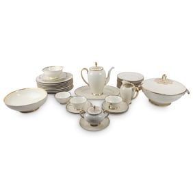 41 Pc. Rosenthal "Aida" Dinner Service