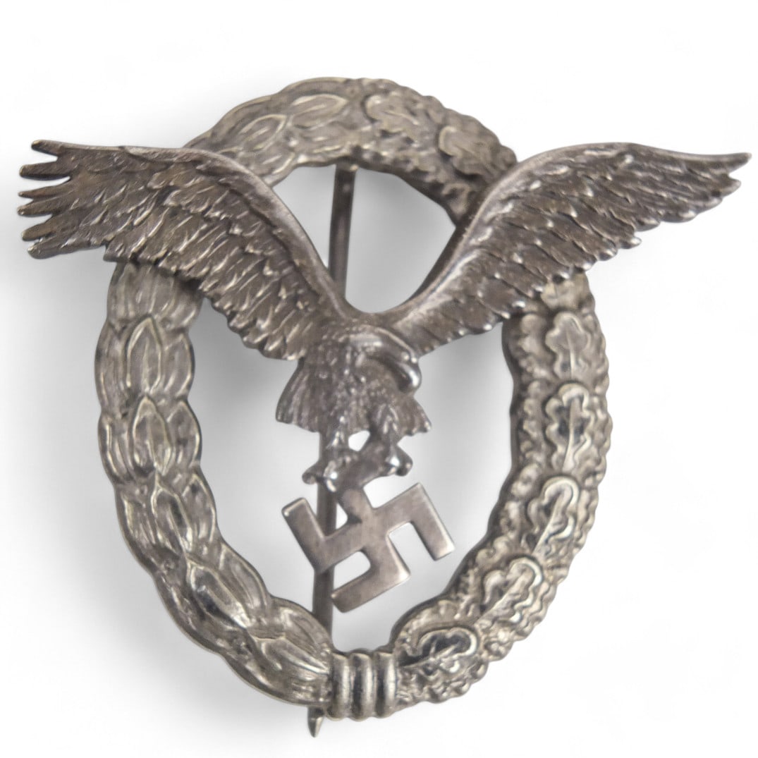 German WWII Luftwaffe Pilot Badge (1 of 3)