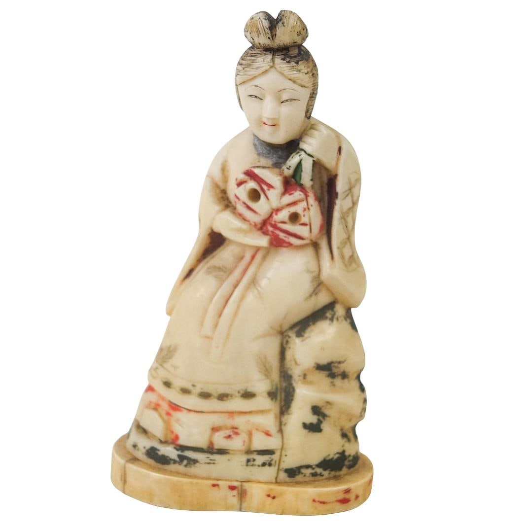 Antique Japanese Carved Netsuke (1 of 4)