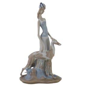 Large Lladro Style Porcelain Figurine