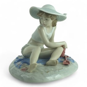 Lladro "Sandcastles" Porcelain Figurine