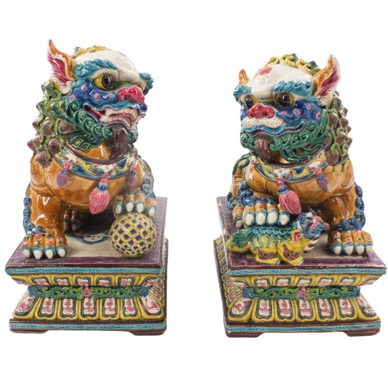 Pair of Chinese Pottery Foo Dogs (1 of 9)