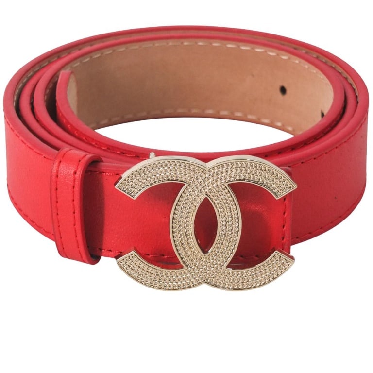 Chanel Double CC Belt w/ Box: Chanel Double CC Leather Bely with Box. Size: 48/120, 1-1/4" thick. Box measures 2" x 5-3/8" x 5". Please note; This item has not been professionally authenticated. Condition: Good used condition. Est