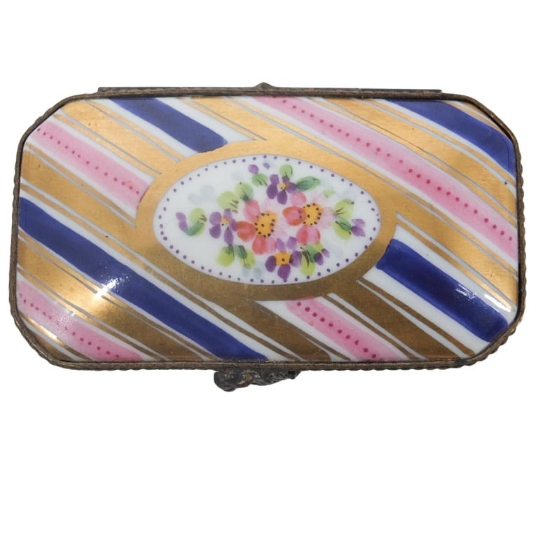 Limoges Porcelain Pill Box (1 of 4)